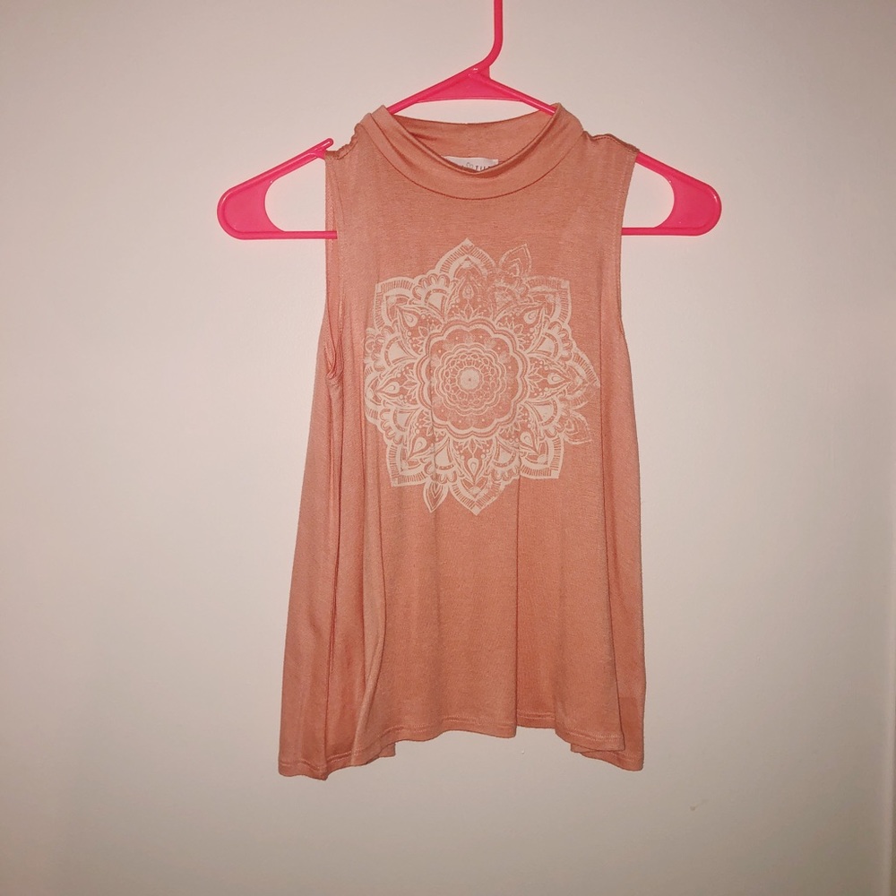 tank top with flower
